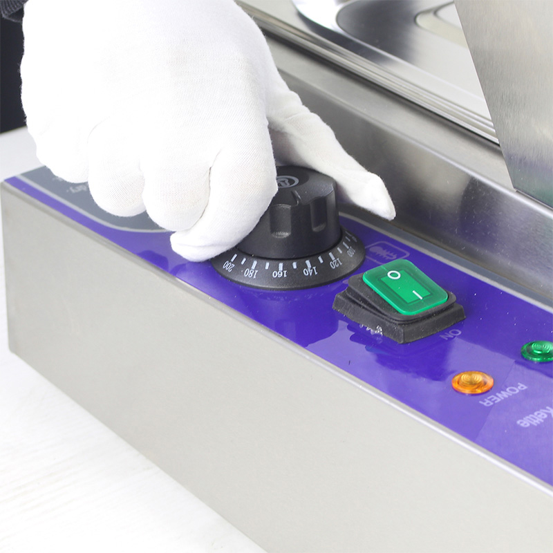 Stainless Steel Commercial Electric Bain Marie Machine With Tempered Glass Sneeze Guard